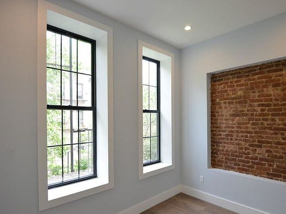5th image of 368 Palmetto St APT 3L