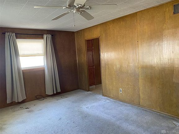 2nd image of 830 N 10th St