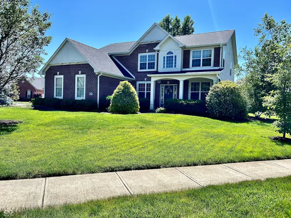 4097 Country Ln, Greenwood, IN 46142