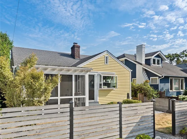 742 N 100 Street, Seattle, WA 98133