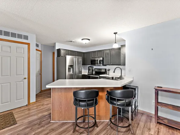 8663 Quarry Ridge Ln Unit C, Woodbury, MN 55125