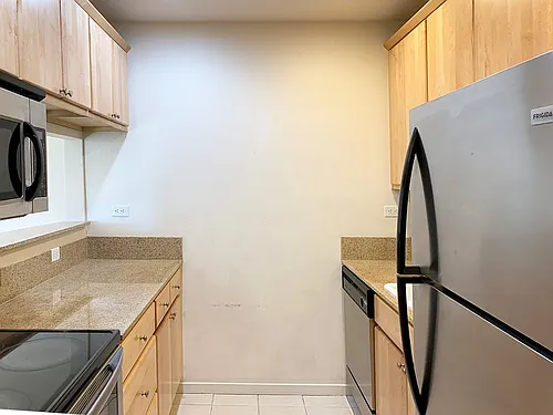 601 W San Mateo Rd Photo 1