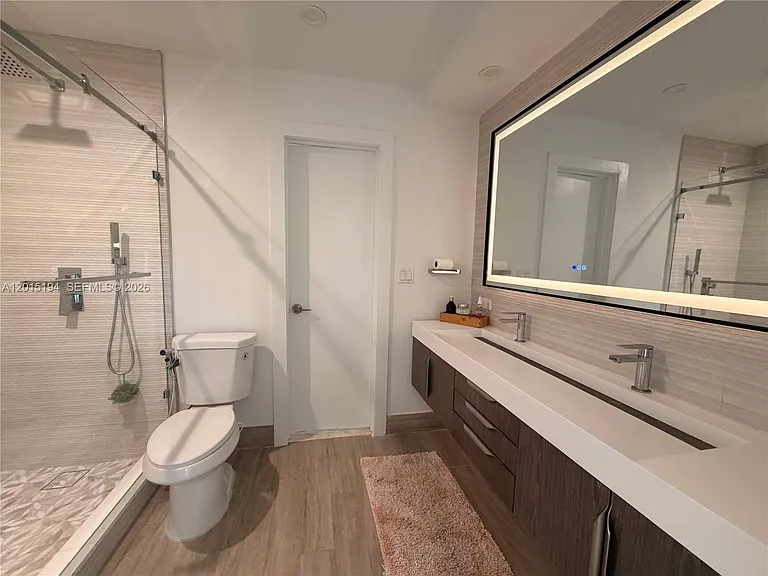 11445 N Bayshore Dr — Photo 14