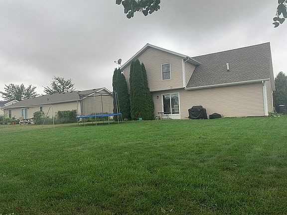 5th image of 1302 Crimson Leaf Dr