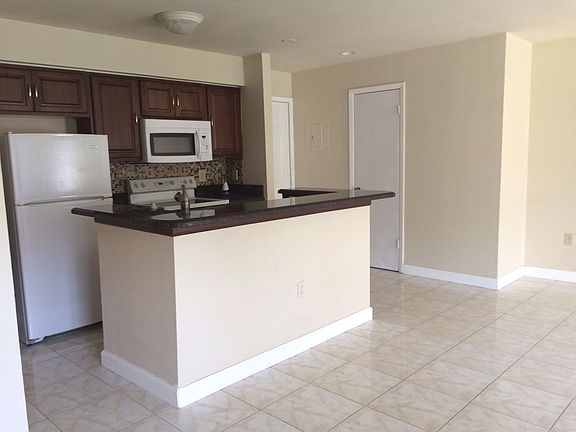 2nd image of 4799 Via Palm Lakes #1603