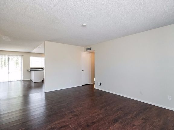 5th image of 2926 W Muriel Dr