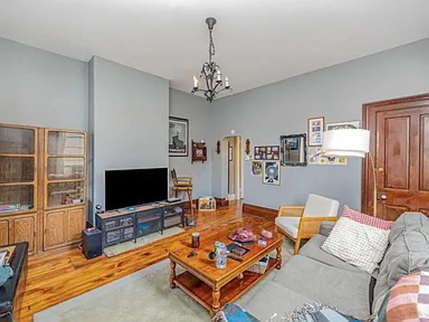 1 bed, 1.0 bath, 1000 sqft, $1,195 — Photo 2