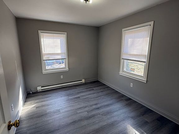 5th image of 325 Cornelius Ave #327