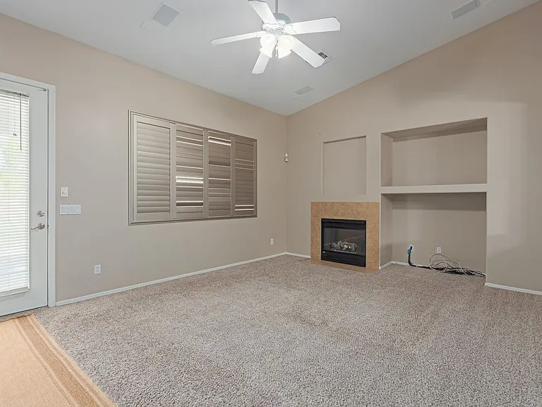 2206 W Fawn Dr — Photo 8
