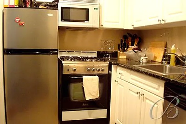 Rented by Bellmarc Realty | media 5