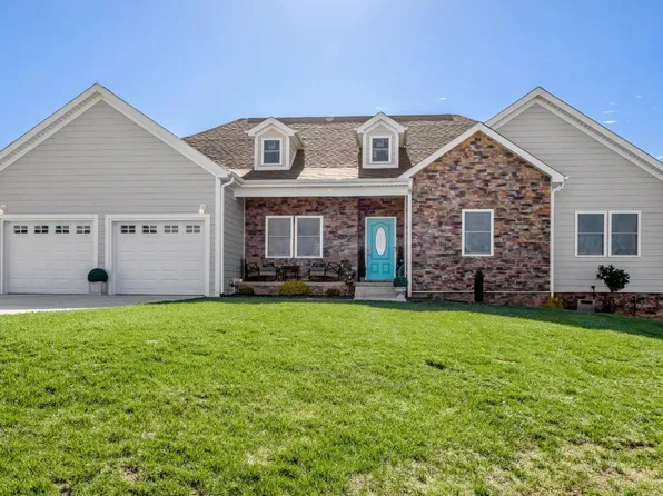 101 Copper Ct, Danville, VA 24540