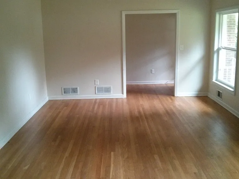 1284 Lynhurst Dr SW — Photo 5