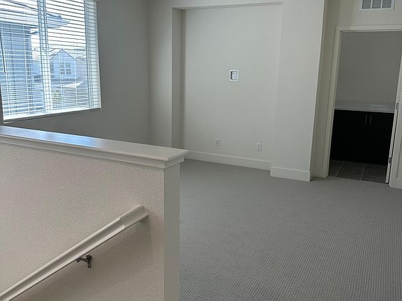3rd image of 2628 Laramie Cir