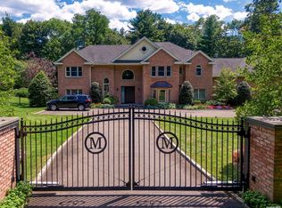 2317 Cedar Swamp Rd, Glen Head, NY 11545