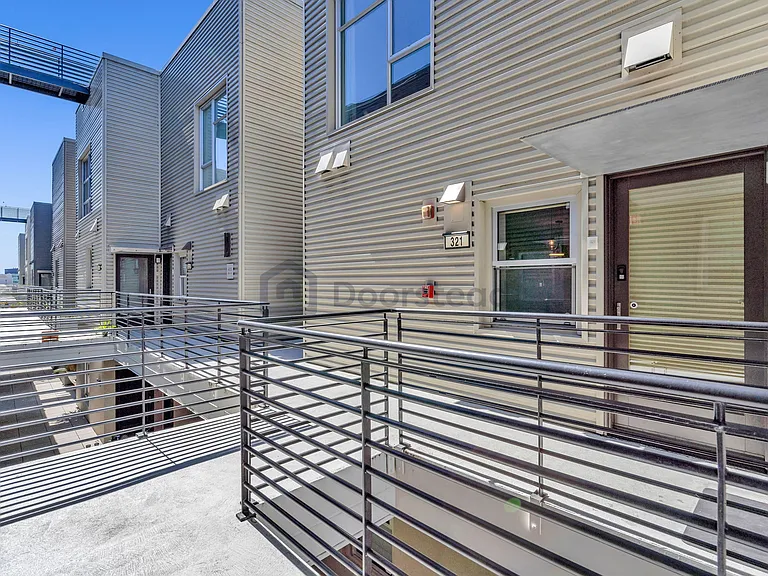 6466 Hollis St #321 — Photo 4