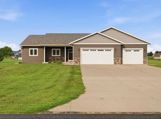 N13249 Wildrose ROAD, Trempealeau, WI 54661