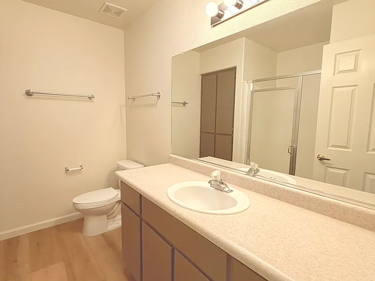 1271 W Spruce Ave — Photo 11