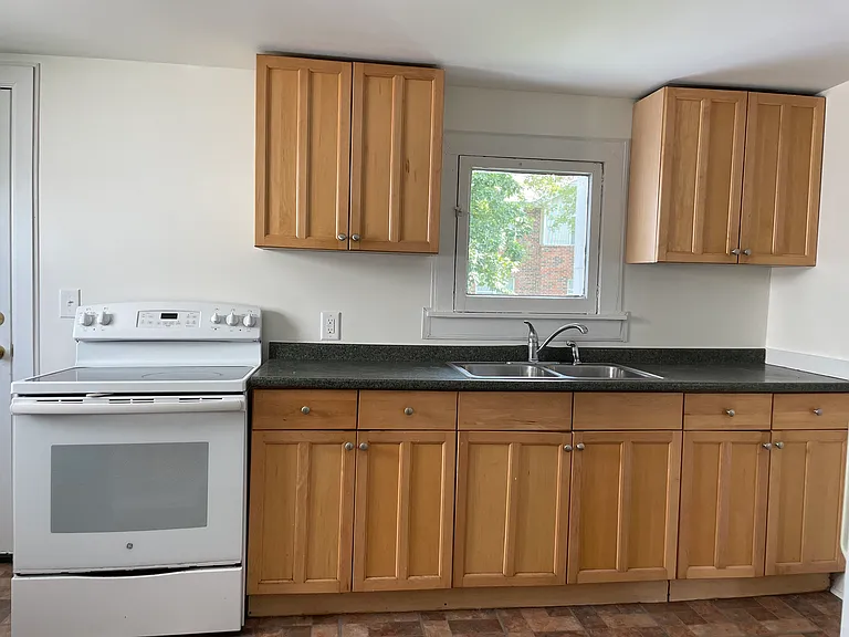 1815 Grant Pl — Photo 5