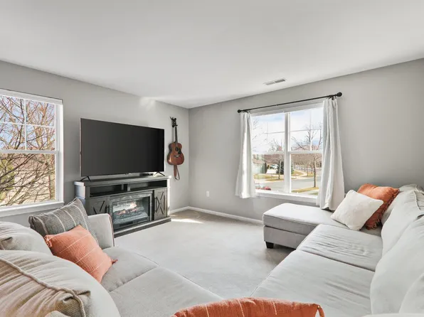 700 Herndon Dr APT 203, Madison, WI 53718