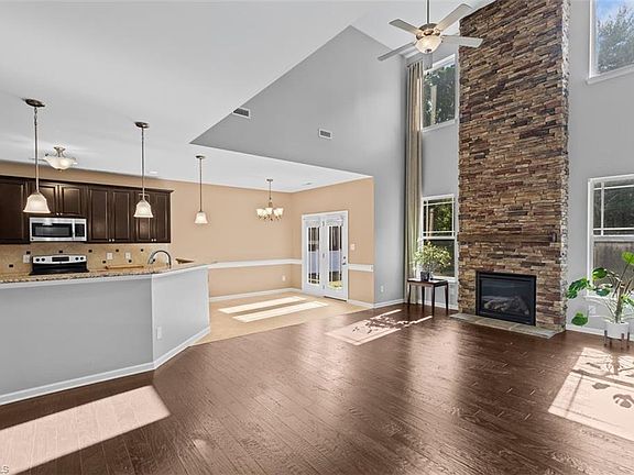 4th image of 1814 Castle Gate Ct