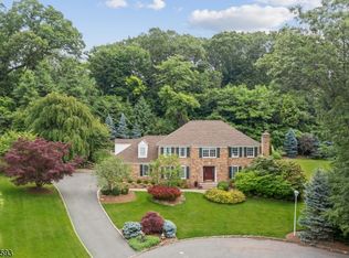 15 Woods Ln, Chatham, NJ 07928