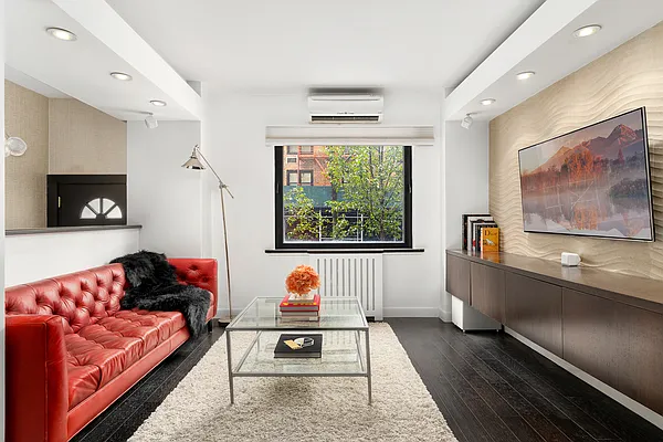 Rented by Sotheby's International Realty | media 9