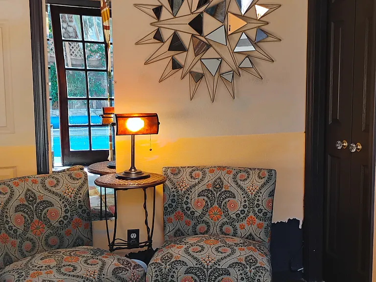 Sitting/reading area