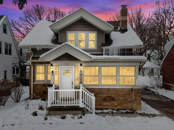 6928 West Wisconsin AVENUE, Wauwatosa, WI 53213