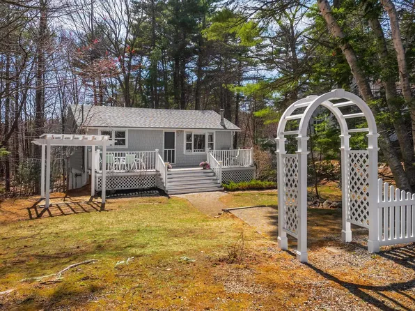 14 Beacon Street Extension, York, ME 03909