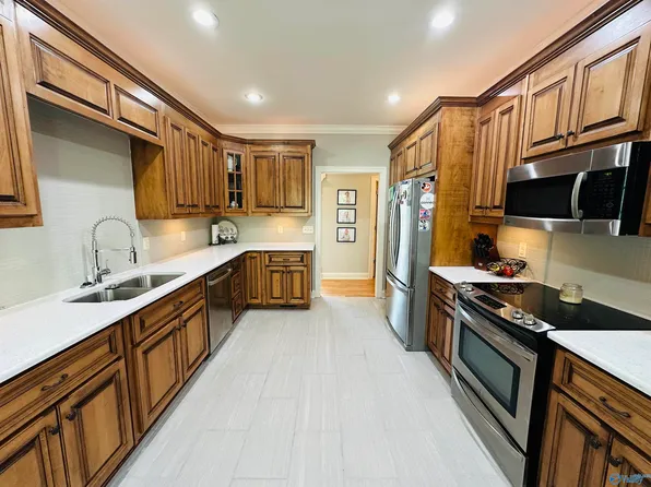 116 Rothenburg Ln, Arab, AL 35016