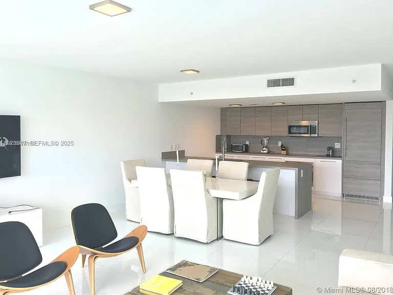 400 Sunny Isles Blvd #1019 — Photo 3