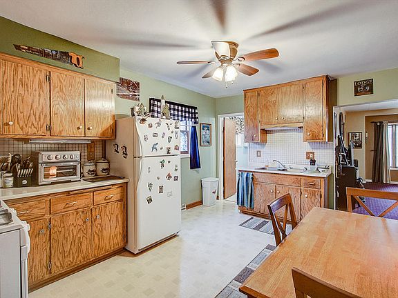 3rd image of 3822 E Hammond Ave