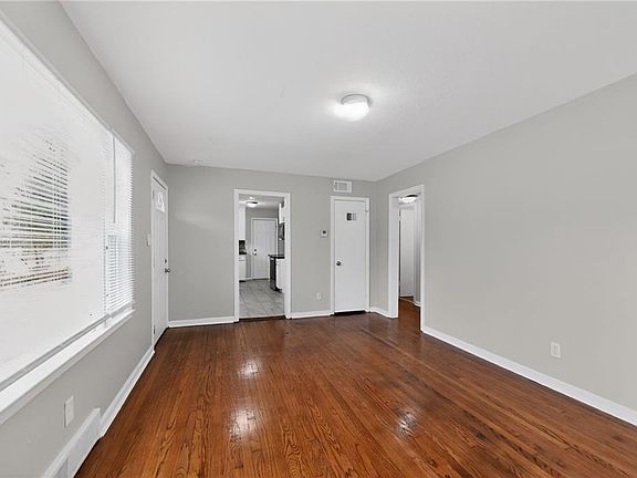 5th image of 2733 N 47th Ter