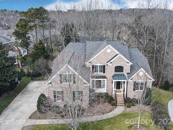3rd image of 2613 Cadagon Ct