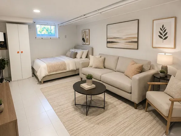 31 Lesmount Ave, Toronto, ON M4J 3V5