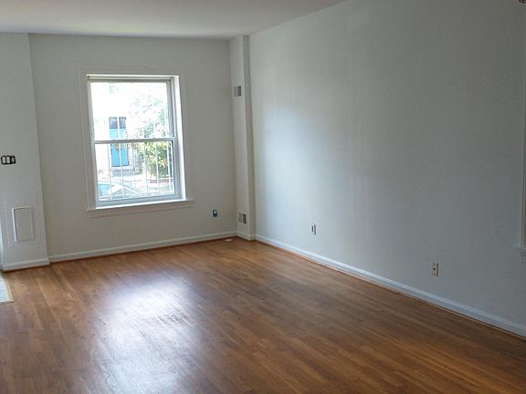 Living room opposite view