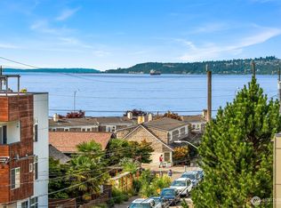 3041796-Lu, Seattle, WA 98116