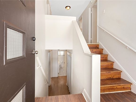 2nd image of 108 Terraceview Rd