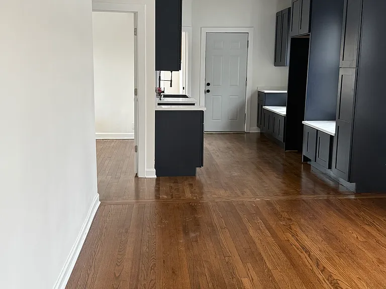 7931 S Eberhart Ave #3 — Photo 11