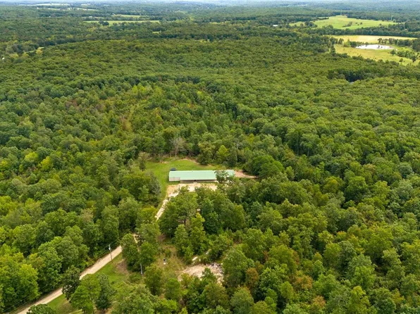 10474 Macon Rd, Potosi, MO 63664