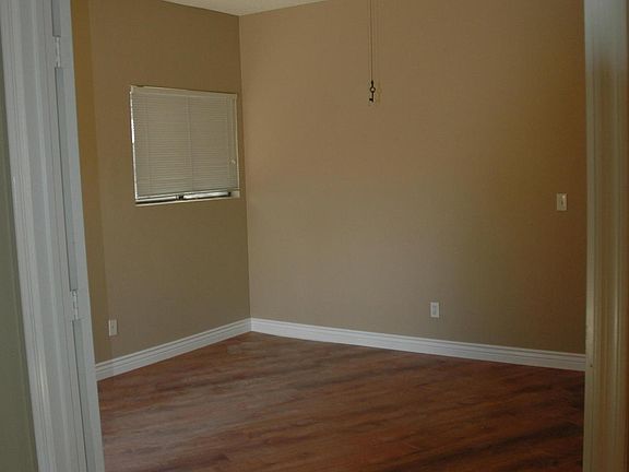 5th image of 5901 E Juniper Ave