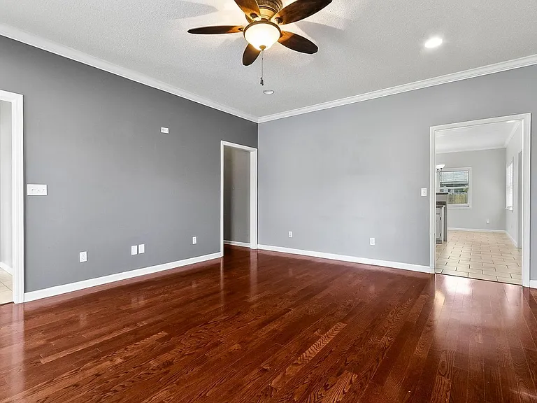 4310 Revere Way — Photo 5