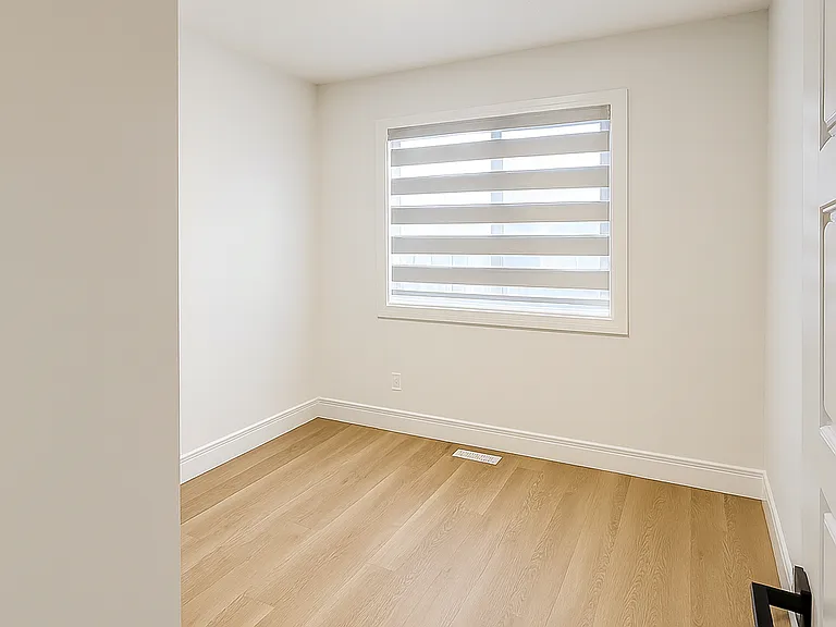 3371 Erlanger Bnd NW — Photo 8