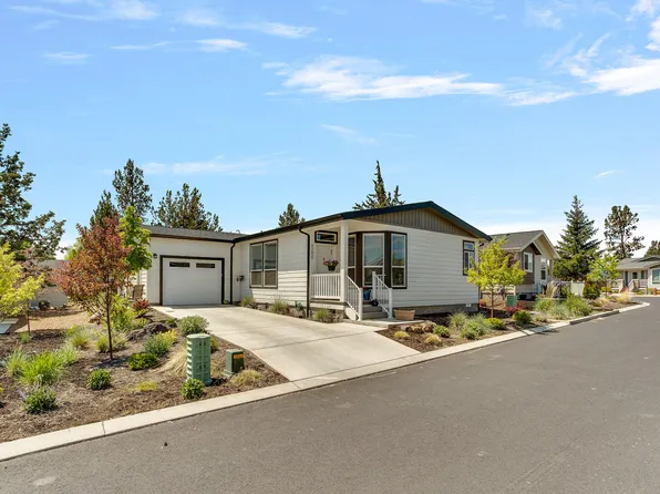 63827 Ranch Village Dr #32, Bend, OR 97701