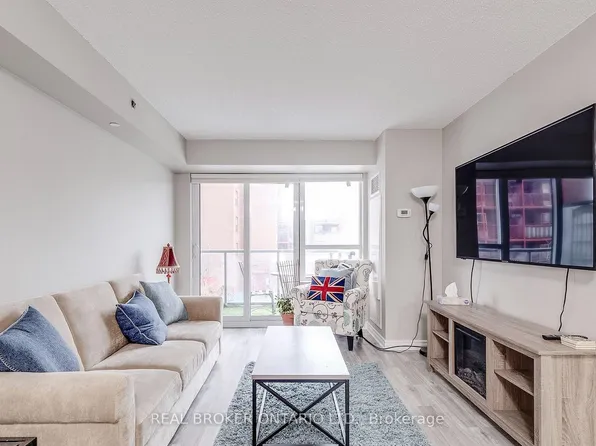 35 Saranac Blvd Unit 225, Toronto, ON M6A 2G4