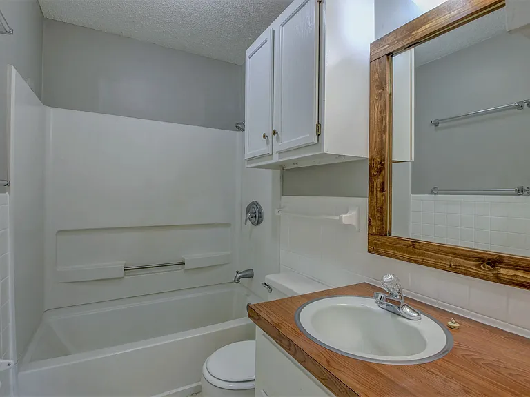 416 Smart St — Photo 14