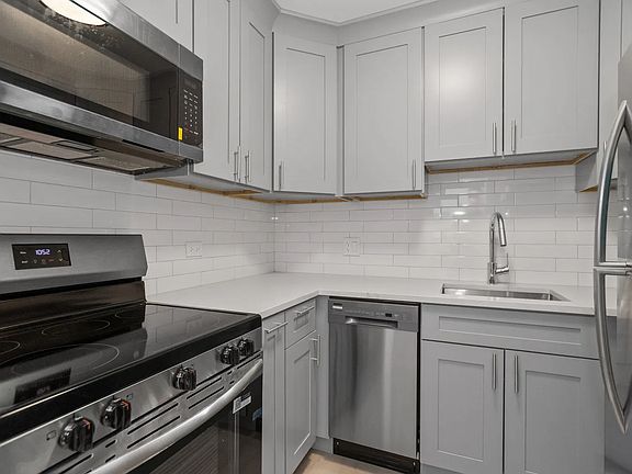 4th image of 440 N Wabash Ave APT 2903