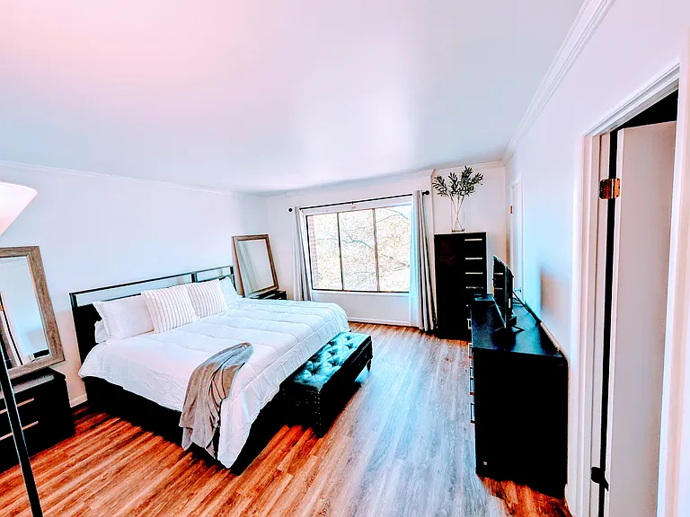 15712 Dorset Rd #301 — Photo 17