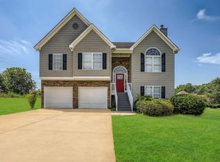 21 Cohran Lake Dr, Douglasville, GA 30134