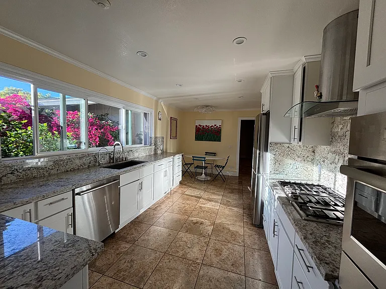 294 Albert Dr — Photo 13